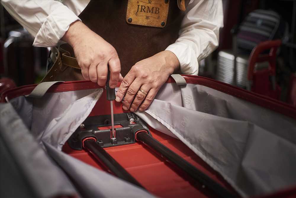 ورشة إصلاح وتجديد حقائب السفر بالمغرب: مشروع مربح 2026